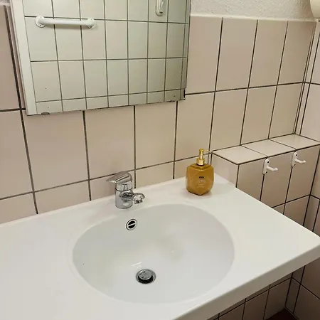 Gemuetliche Wohnung Am Rhein In Koblenz-Neuendorf *