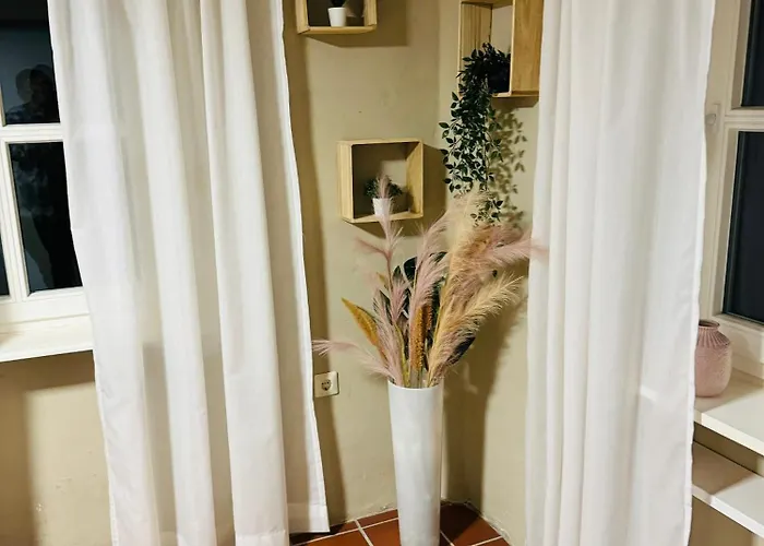 Waterfront Living 아파트 *