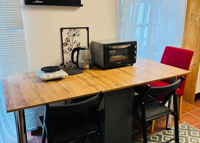 Waterfront Living 아파트 *